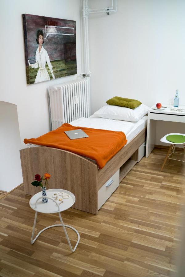 Biohotel Schloss Kirchberg Kirchberg an der Jagst Exteriör bild