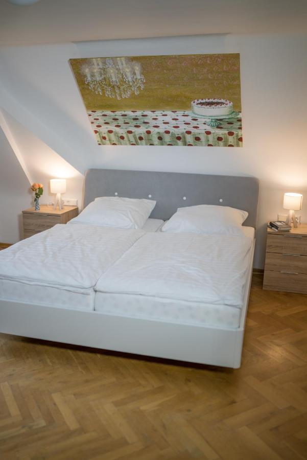Biohotel Schloss Kirchberg Kirchberg an der Jagst Exteriör bild